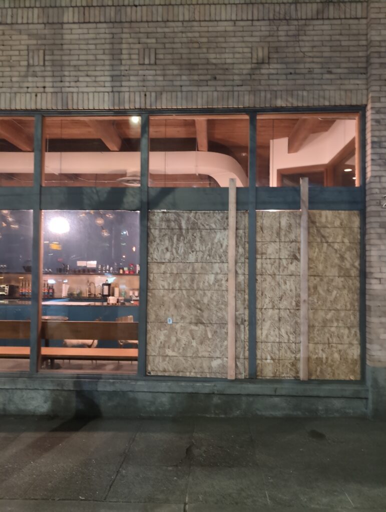 Columbia City Emergency Board Up