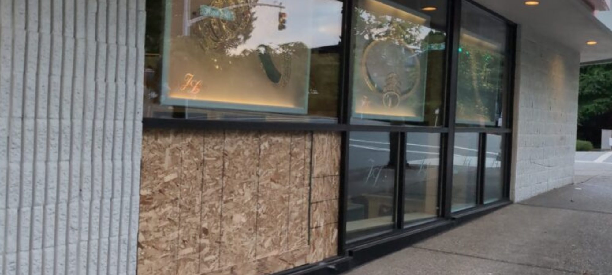 Green Lake Emergency Board Up